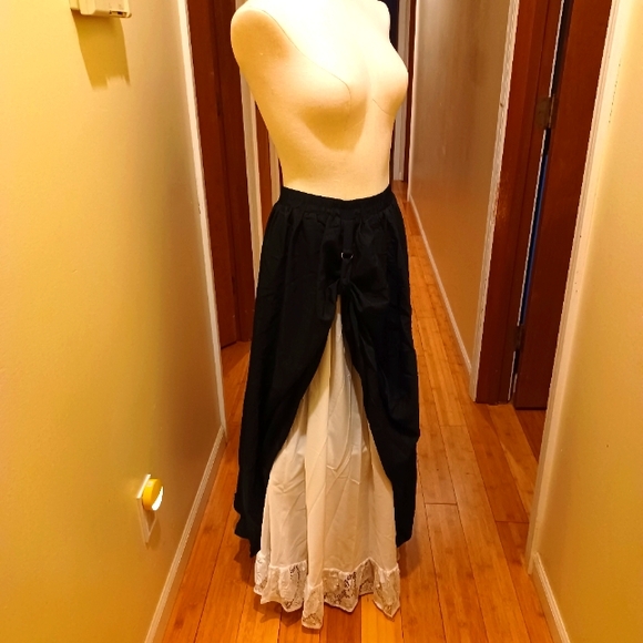 2pc Scarlett Darkness Black Ruffle Custom, Long Flowy  Sz M - Picture 9 of 14